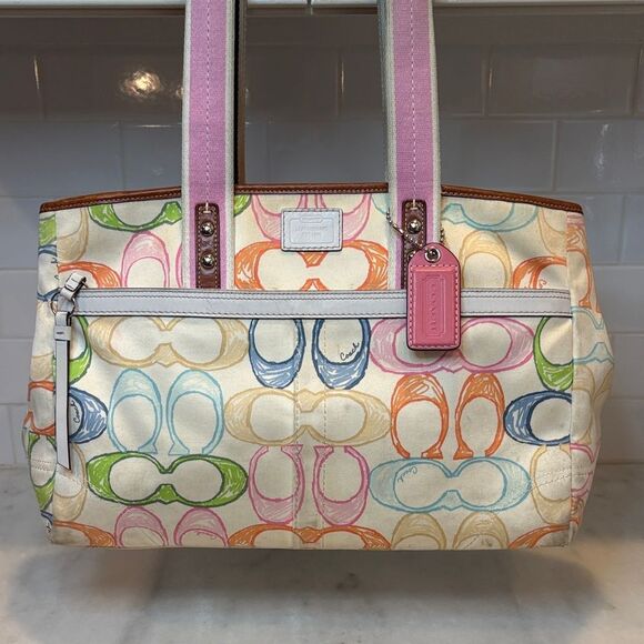 Coach Bag Purse Handbag Hampton Scribble Signature Logo Multicolor Tote Bag - Picture 2 of 16